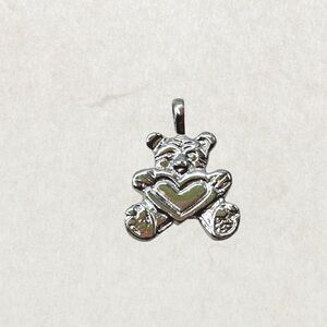 Sterling Silver Rhodium-Plated Teddy Bear Pendant – Like New Condition